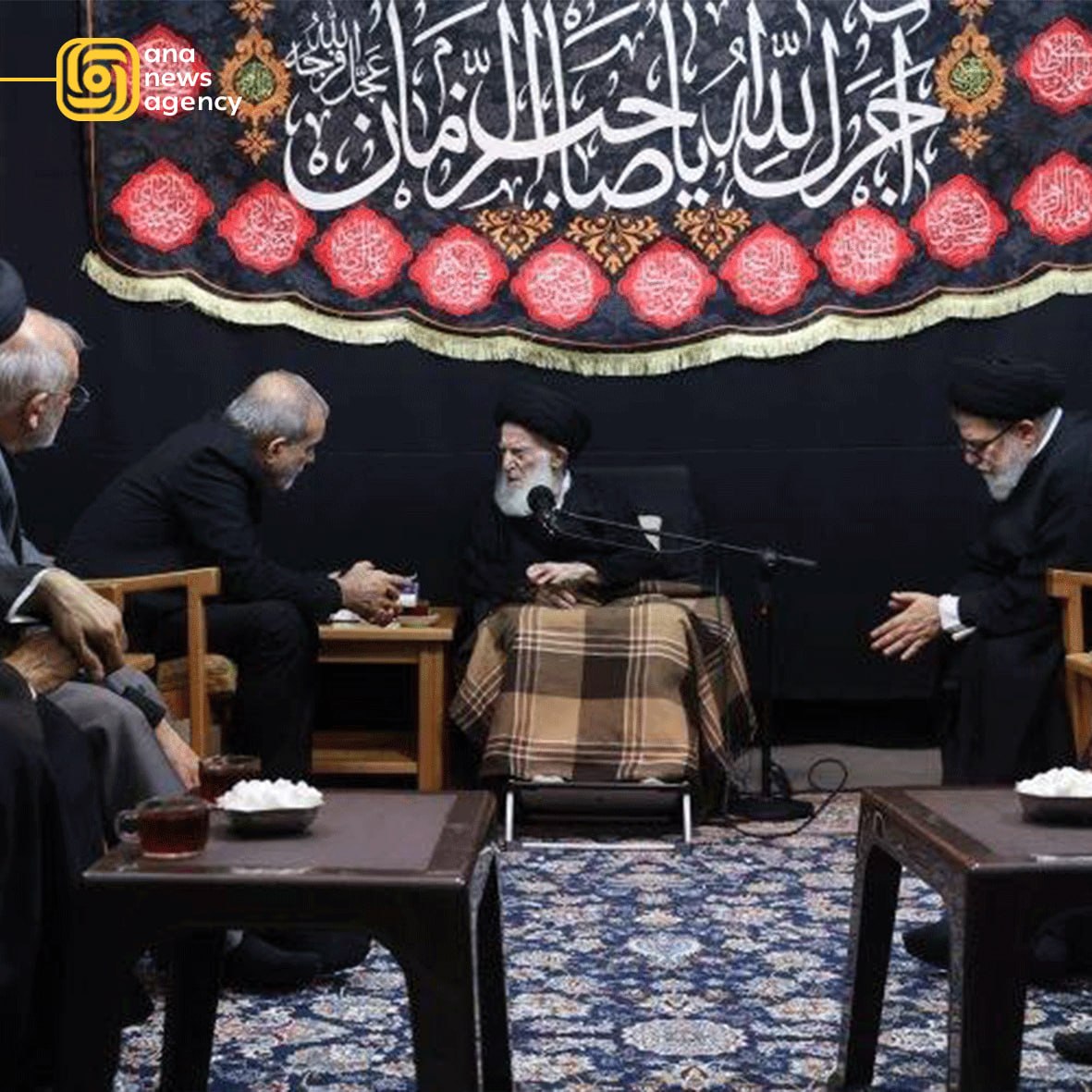 پزشکیان در دیدار با آیت‌الله شبیری زنجانی: همبستگی ملی عامل عبور از فشارهاست - جامعه